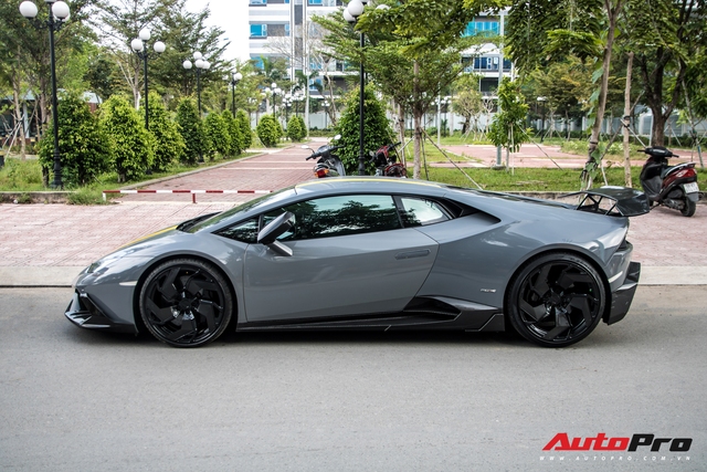 Đại gia Việt bắt trend, lột xác Lamborghini Huracan độ Mansory với ngoại thất màu xi-măng - Ảnh 10.