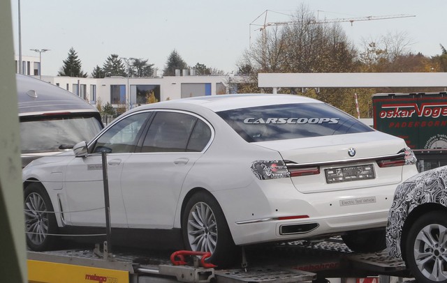 BMW i7 lần đầu lộ diện: Chính là 7-Series chạy điện cạnh tranh tân binh của Mercedes - Ảnh 2. BMW i7 lần đầu lộ diện: Chính là 7-Series chạy điện cạnh tranh tân binh của Mercedes - Ảnh 2.