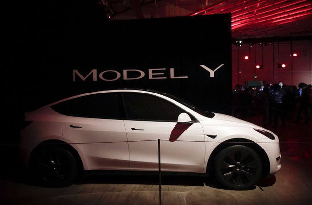 Elon Musk vừa dấn thân vào hang hùm, dám xây nhà máy sản xuất xe điện ngay tại nước Đức - thánh địa ô tô của thế giới - Ảnh 2. Elon Musk vừa dấn thân vào hang hùm, dám xây nhà máy sản xuất xe điện ngay tại nước Đức - thánh địa ô tô của thế giới - Ảnh 2.