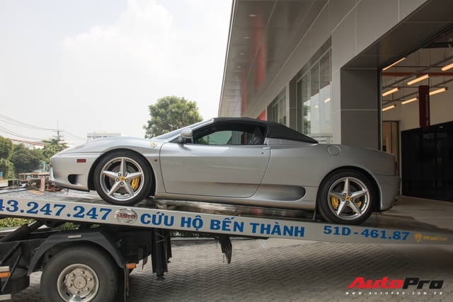 Ferrari 360 Spider siêu hiếm của đại gia bất động sản bất ngờ xuất hiện tại showroom chính hãng - Ảnh 1.