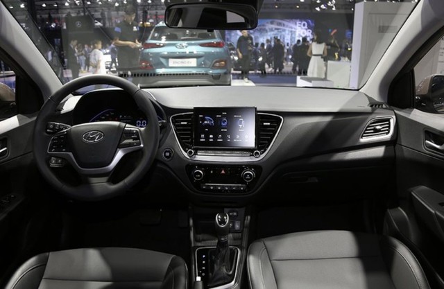Ảnh thực tế đối thủ trực tiếp của Toyota Vios vừa ra mắt: Kiểu dáng phá cách, nhiều công nghệ, giá rẻ - Ảnh 8.