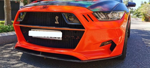 Ford Mustang độ khét lẹt được rao bán giá 2,1 tỷ đồng tại Việt Nam - Ảnh 4. Ford Mustang độ khét lẹt được rao bán giá 2,1 tỷ đồng tại Việt Nam - Ảnh 4.