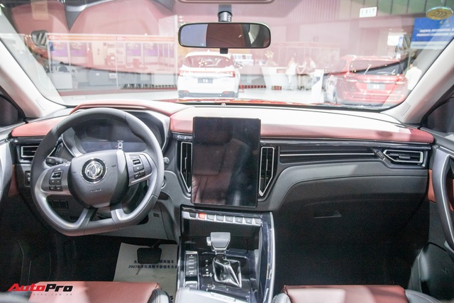 Cận cảnh Dongfeng T5 giá khoảng 700 triệu đồng vừa ra mắt Việt Nam: Đấu Honda CR-V bằng động cơ BMW, công nghệ tràn ngập - Ảnh 5.
