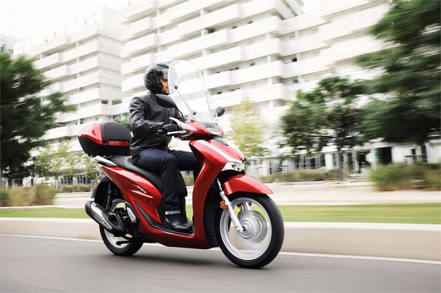 Chi tiết Honda SH 2020 vừa ra mắt: Kiểu dáng mới, nhiều công nghệ, động cơ mạnh hơn - Ảnh 1.