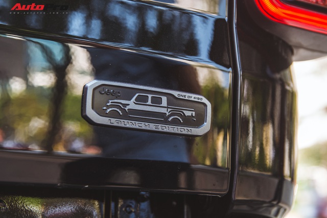 Chi tiết Jeep Gladiator Rubicon Launch Edition cực độc tại Việt Nam, giá bán 3,8 tỷ đồng - Ảnh 11. Chi tiết Jeep Gladiator Rubicon Launch Edition cực độc tại Việt Nam, giá bán 3,8 tỷ đồng - Ảnh 11.