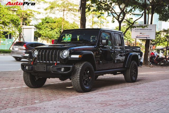 Chi tiết Jeep Gladiator Rubicon Launch Edition cực độc tại Việt Nam, giá bán 3,8 tỷ đồng - Ảnh 6. Chi tiết Jeep Gladiator Rubicon Launch Edition cực độc tại Việt Nam, giá bán 3,8 tỷ đồng - Ảnh 6.