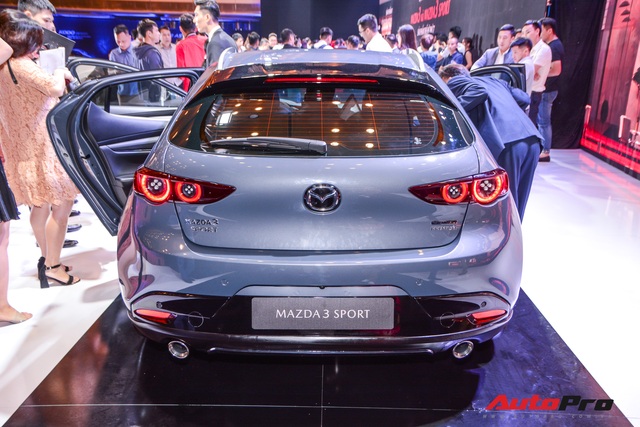 Chi tiết Mazda3 đắt nhất phân khúc, lăn bánh tiền tỷ: Từ xe quốc dân thành xe mơ ước  - Ảnh 7.