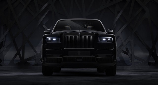 Rolls-Royce Cullinan Black Badge trình làng, tham vọng nhấm chìm Bentley Bentayga Speed - Ảnh 1.