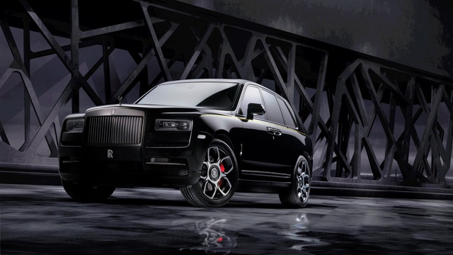 Rolls-Royce Cullinan Black Badge trình làng, tham vọng 'nhấm chìm' Bentley Bentayga Speed