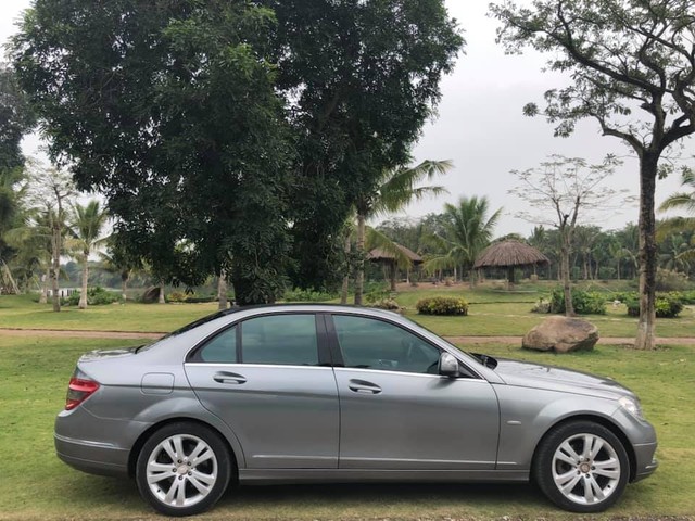 Nữ chủ nhân bán cắt lỗ Mercedes-Benz C200 với giá rẻ hơn Kia Morning cả chục triệu đồng - Ảnh 5. Nữ chủ nhân bán cắt lỗ Mercedes-Benz C200 với giá rẻ hơn Kia Morning cả chục triệu đồng - Ảnh 5.