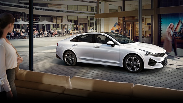 Đã có thông số chi tiết của xe hot Kia Optima - Những thứ đe doạ vị thế của Toyota Camry