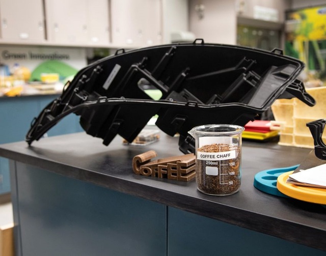 Ford và McDonald hợp tác để tái chế cà phê thành linh kiện ô tô - Ảnh 3.