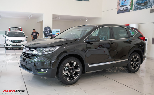 Honda CR-V hết bia kèm lạc, nhiều đại lý tồn kho cả chục xe để xả hàng sau Tết - Ảnh 1. Honda CR-V hết bia kèm lạc, nhiều đại lý tồn kho cả chục xe để xả hàng sau Tết - Ảnh 1.