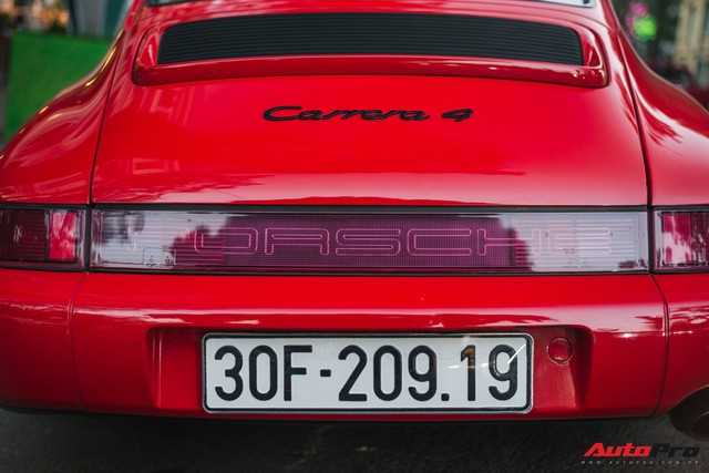 Porsche 964 Carrera 4 của ông Tây mang về Việt Nam 30 năm ra biển mới nhưng câu chuyện phía sau gây tò mò hơn - Ảnh 8.