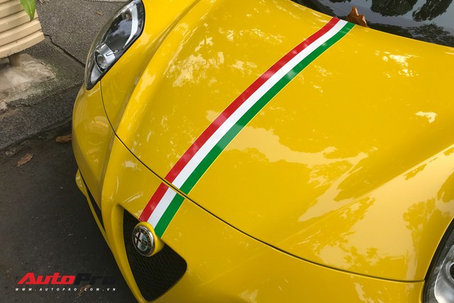 Độc nhất VN và tăng tốc ngang Ferrari nhưng Alfa Romeo 4C Launch Edition còn làm nức lòng giới mộ điệu bằng những điều này - Ảnh 9.