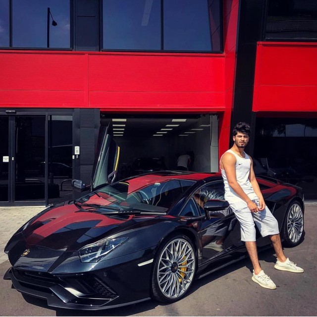 Lời trần tình của nhân viên bán Lamborghini: Đừng đuổi một cậu bé 19 tuổi ra khỏi showroom - Ảnh 4.