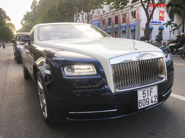 Bắt gặp Rolls-Royce Wraith thuộc bộ sưu tập hầm gửi xe triệu đô với chi tiết thu hút được nhiều sự chú ý - Ảnh 4.