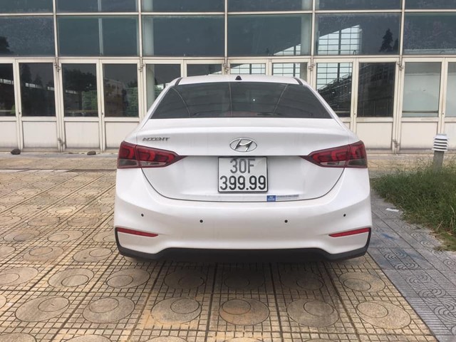 Hyundai Accent đeo biển tứ quý 9 rao bán 850 triệu đồng: Nhiều người chê ảo tưởng - Ảnh 3.