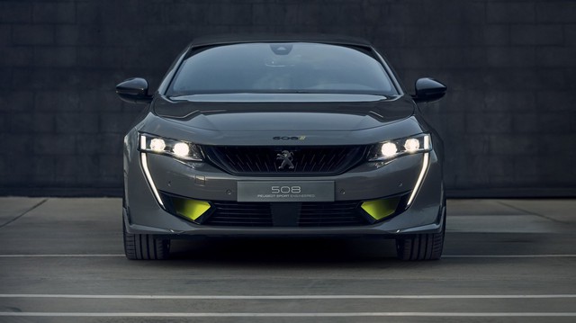 Peugeot 508 tung bản thể thao vượt trội Toyota Camry