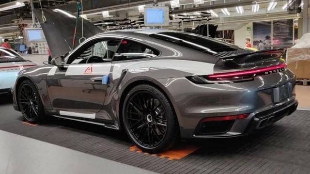 Porsche 911 Turbo đời mới ra mắt cuối năm cho fan đam mê tốc độ là đây