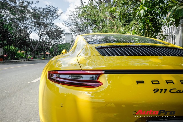 Porsche 911 Carrera GTS màu vàng 8,11 tỷ đồng của dân chơi Sài Thành - Ảnh 15.