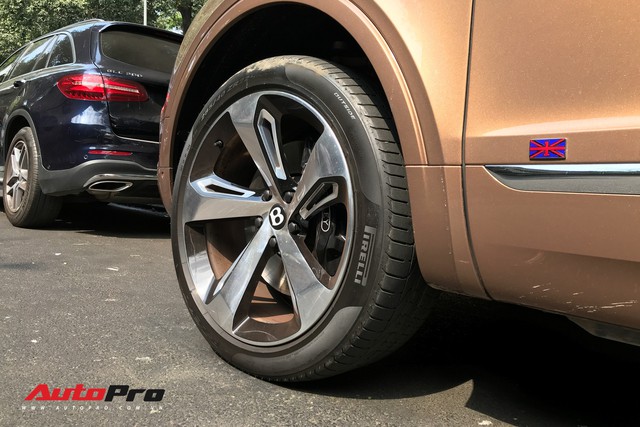 Bentley Bentayga First Edition đã hiếm nay còn hiếm hơn nhờ chi tiết này - Ảnh 6.