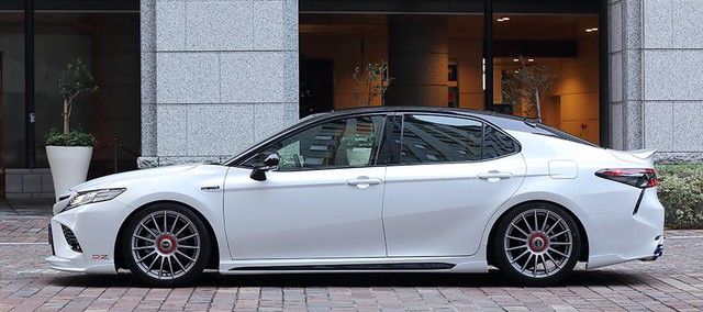 Toyota Camry đời mới độ JDM: Đã đẹp nay còn chất như Lexus - Ảnh 4.
