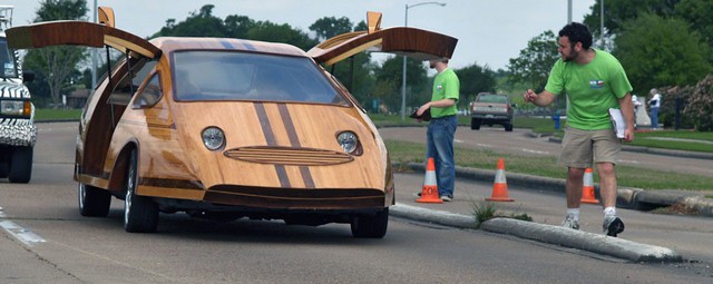 Sau 5.000 giờ chế tạo siêu xe bằng gỗ chạy êm như xe hàng hiệu - Ảnh 3.