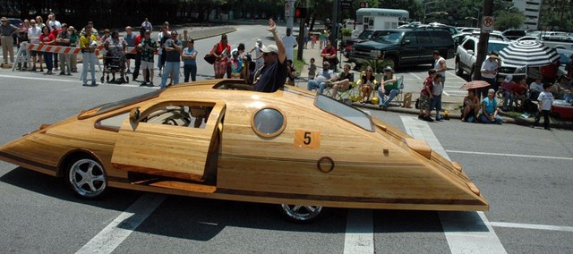Sau 5.000 giờ chế tạo siêu xe bằng gỗ chạy êm như xe hàng hiệu - Ảnh 5.