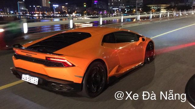 Đầu cầu Đà Nẵng cũng thể hiện độ chơi với bộ đôi siêu xe Lamborghini độ khủng - Ảnh 6.