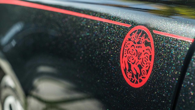 Rolls-Royce giới thiệu phiên bản Năm con lợn: Liệu đại gia Việt nào sẽ mạnh tay vung tiền? - Ảnh 3. Rolls-Royce giới thiệu phiên bản Năm con lợn: Liệu đại gia Việt nào sẽ mạnh tay vung tiền? - Ảnh 3.