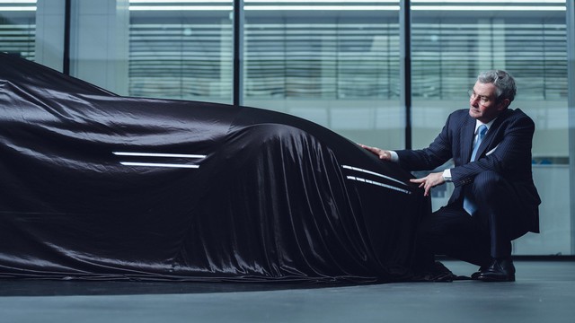 Giám đốc thiết kế Hyundai từng "nghiện" Porsche 911: Chúng tôi theo đuổi huyền thoại chứ không chạy theo doanh số