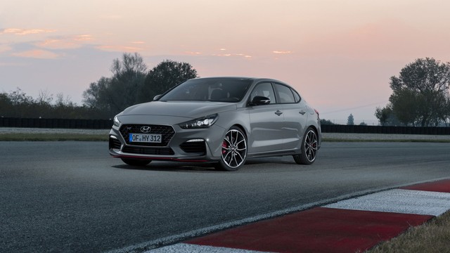 Hyundai bỏ qua triển lãm Geneva, Kia hứa hẹn gây bất ngờ
