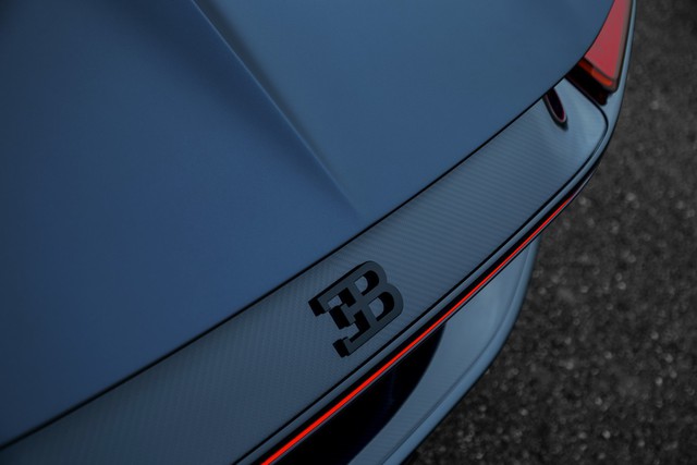 Bugatti trình làng Chiron Sport mỹ miều kỷ niệm sinh nhật thứ 110 - Ảnh 4. Bugatti trình làng Chiron Sport mỹ miều kỷ niệm sinh nhật thứ 110 - Ảnh 4.