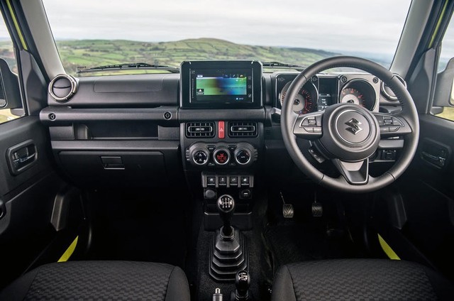 Đánh giá Suzuki Jimny 2019 - ‘Mẹc G’ bình dân nhiều người Việt đợi mong - Ảnh 3.