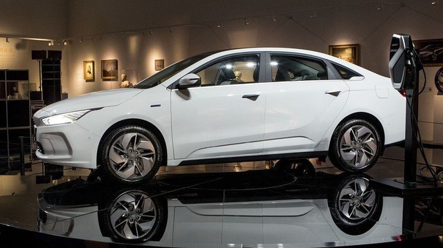 Xe sang giá phổ thông Trung Quốc mang chất Volvo lộ diện khiến nhiều người trầm trồ về độ sang xịn