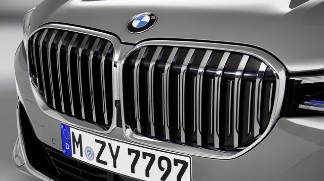 Nhiều fan chê tản nhiệt 7-Series quá to và đây là lời đáp trả của BMW