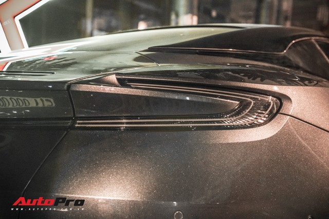 Aston Martin DB11 V8 lại xuất hiện cùng Mercedes-AMG SLS GT Final Edition của nhà chồng Hà Tăng, tuy nhiên lần này lại có sự khác biệt - Ảnh 15.