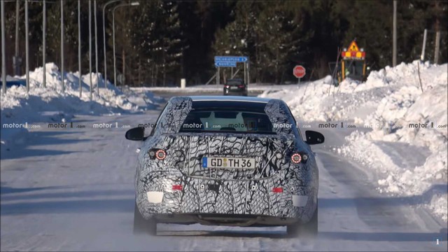 Mercedes-Benz C-Class thế hệ mới vui đùa trong tuyết, hứa hẹn sử dụng khung gầm cải tiến - Ảnh 3.