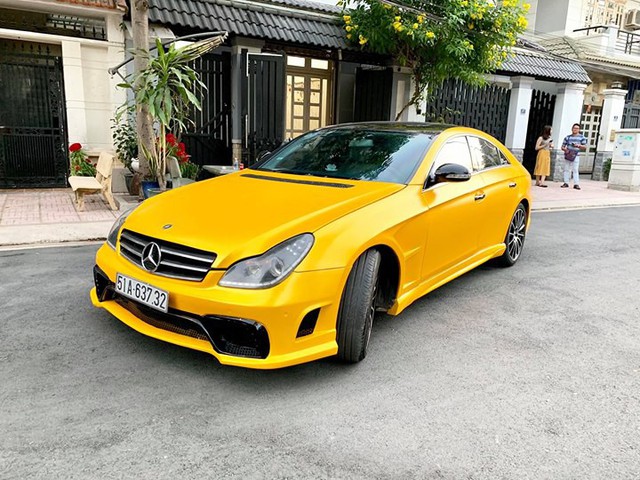 14 năm tuổi, xe dân chơi Mercedes-Benz CLS bán lại rẻ hơn Hyundai Accent cả chục triệu đồng - Ảnh 6. 14 năm tuổi, xe dân chơi Mercedes-Benz CLS bán lại rẻ hơn Hyundai Accent cả chục triệu đồng - Ảnh 6.