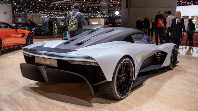 Siêu xe mới nhất của Aston Martin có tên gọi Valhalla, dùng smartphone người dùng làm hệ thống giải trí - Ảnh 2.