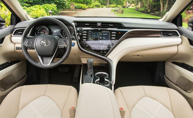 Đánh giá Toyota Camry 2019 sắp bán tại Việt Nam - Lý do đợi chờ hơn 10 năm là đây - Ảnh 6.