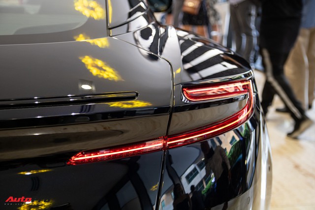 Chi tiết Aston Martin DB11 có giá 15,686 tỷ đồng vừa ra mắt tại Việt Nam, 2 chiếc đã tìm được khách hàng - Ảnh 9.