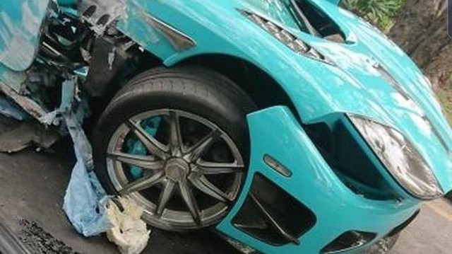 Koenigsegg CCXR "Special One" từng của hoàng thân Qatar nát bươm sau tai nạn