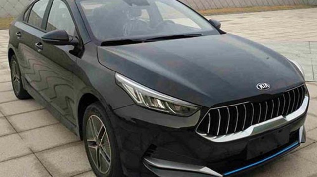 Kia nâng cấp Cerato với tản nhiệt như Maserati, công nghệ mới