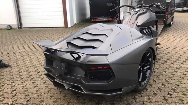Đẹp và độc: Mô tô độ Lamborghini Aventador dùng động cơ Corvette - Ảnh 4.