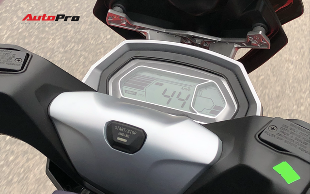 38 km trải nghiệm xe máy điện Pega Newtech: Đủ bộc lộ rõ ưu nhược điểm của xe tự xưng ‘sát thủ tay ga’ - Ảnh 8.