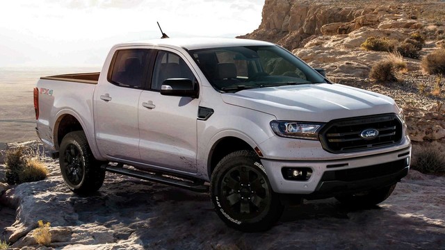 Chiều lòng khách hàng, Ford tung gói body kit tông đen mới cho Ranger - Ảnh 1.