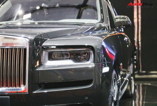 Rolls-Royce Cullinan ra mắt tại Thái Lan - SUV siêu sang người Việt phát thèm vì chưa được mục sở thị - Ảnh 5.