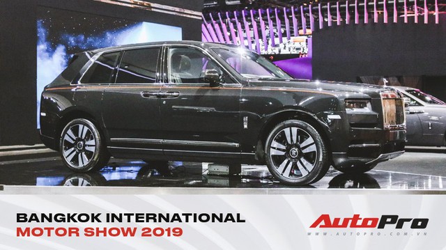 Rolls-Royce Cullinan ra mắt tại Thái Lan - SUV siêu sang người Việt phát thèm vì chưa được mục sở thị
